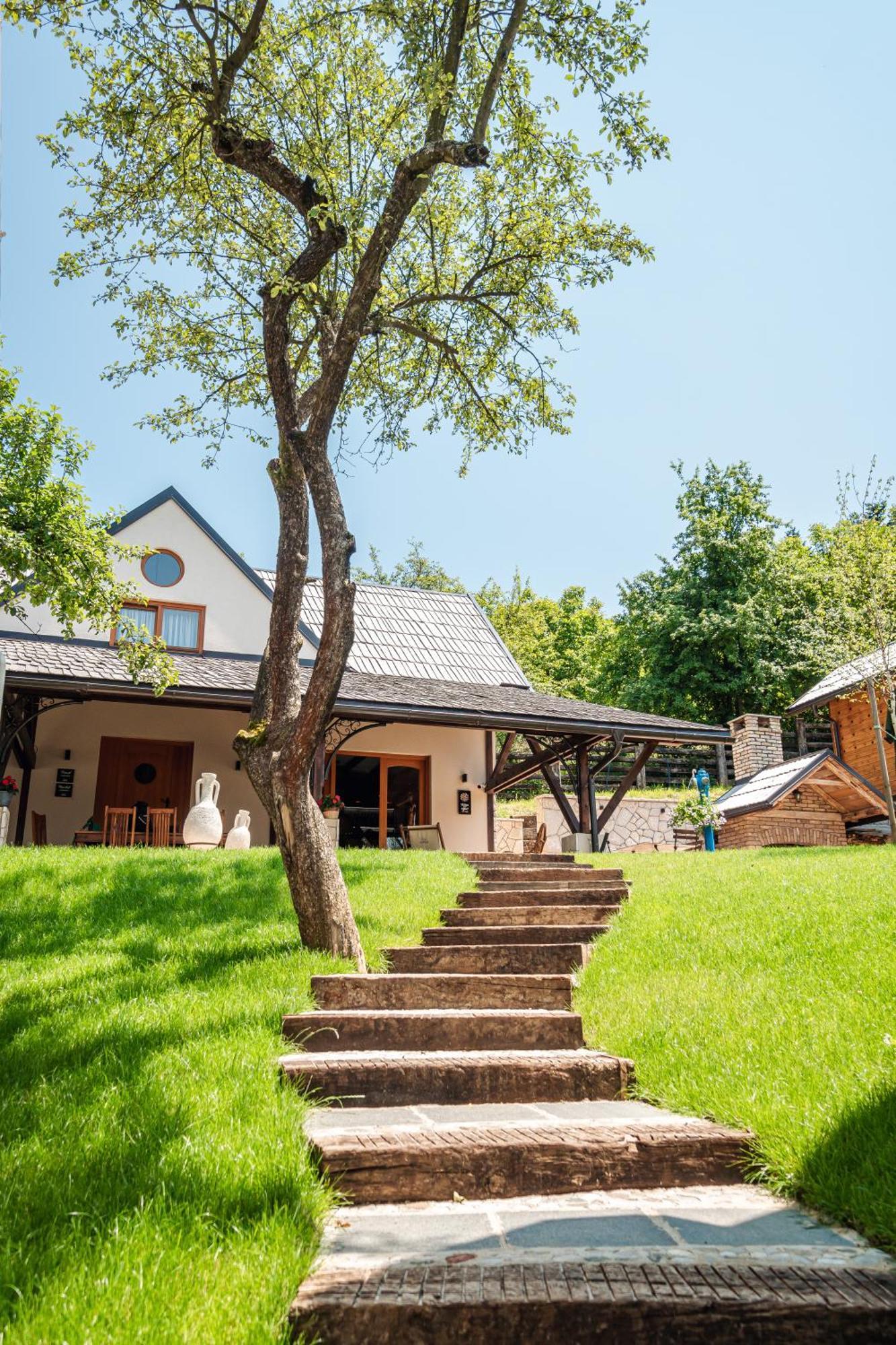Toplik Village Resort Lukavica Eksteriør billede